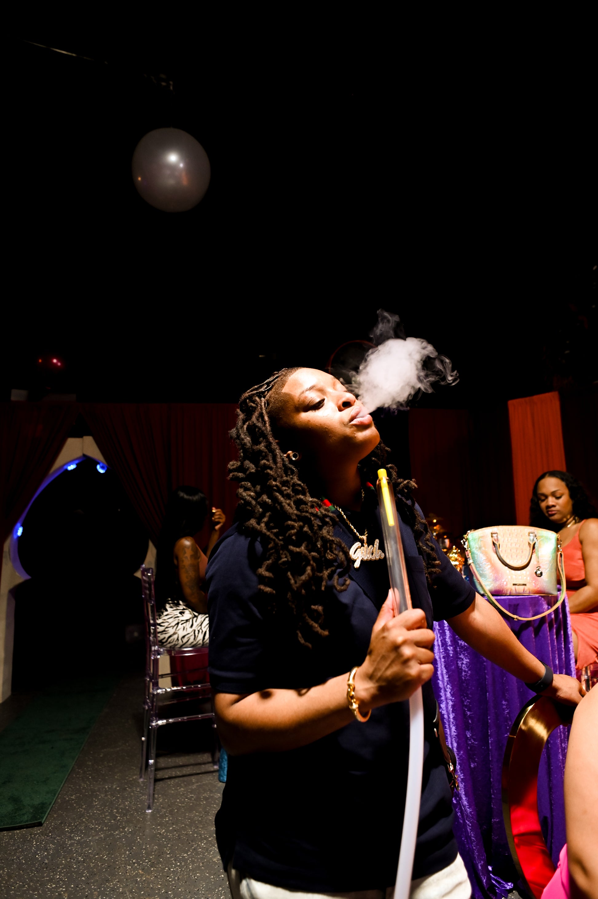 "Social Dome" Premium Hookah w/ Glass Vase